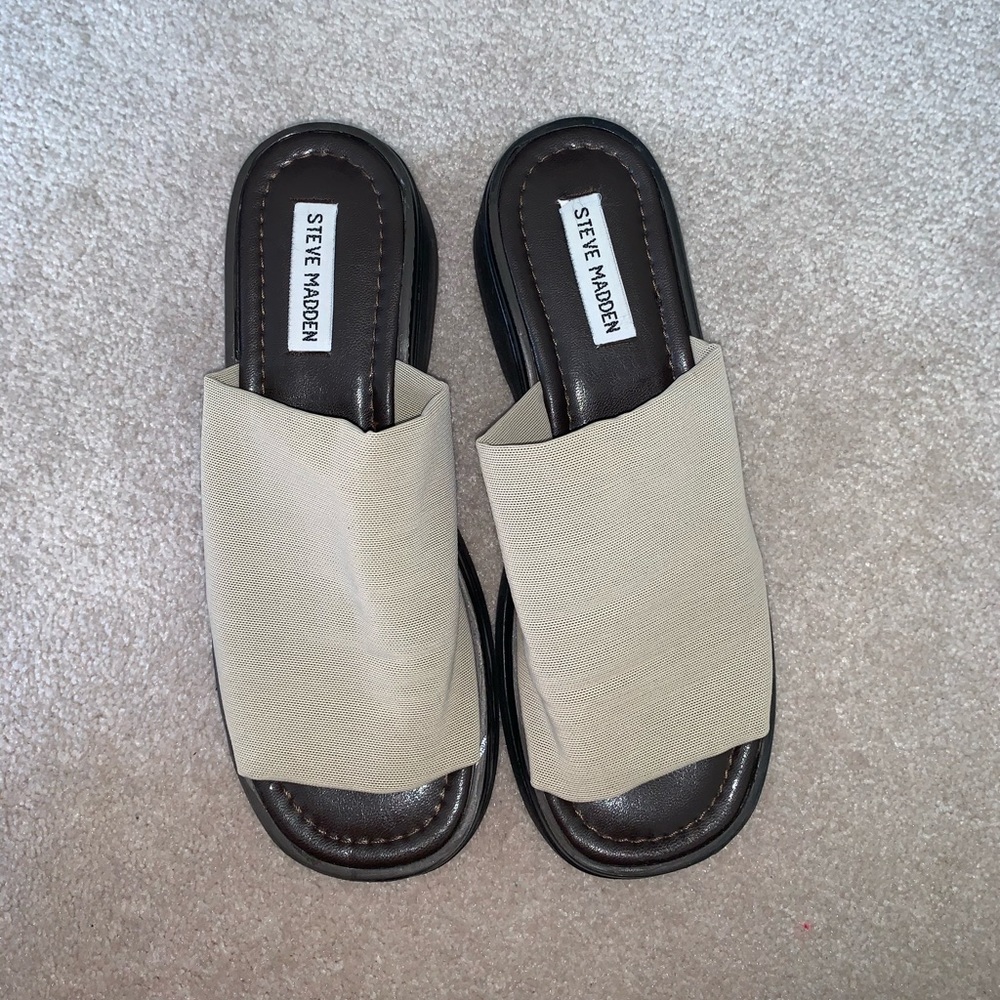 Steve Madden Chunk Vintage Wedges size 8-8.5 RARE